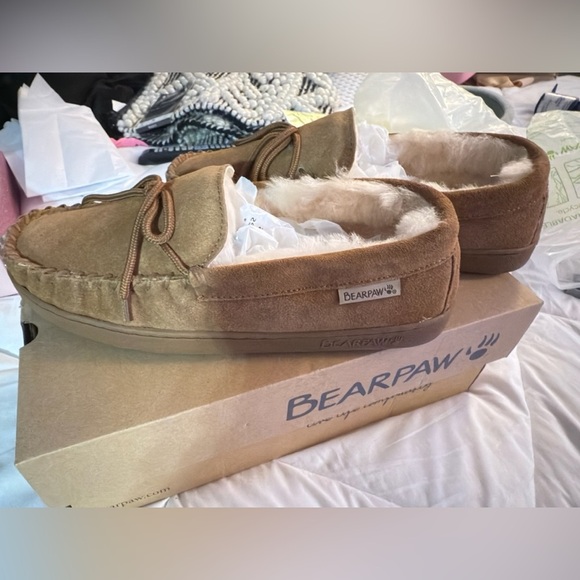 Bearpaw Hickory Suede Moccasin Slippers Men’s - Picture 2 of 6